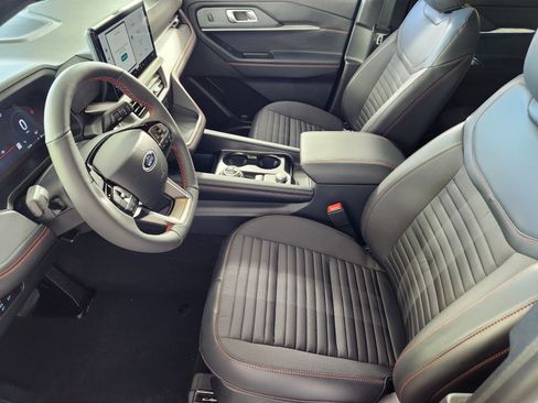 New 2026 Ford Explorer ST-Line w/ ST-Line Street Pack AWD/4WD image 11