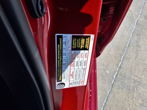 Used 2025 Nissan Versa SV FWD image 38