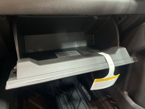 New 2026 GMC Canyon Elevation w/ Convenience Package image 21