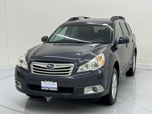 Used 2011 Subaru Outback 2.5i Premium image 1