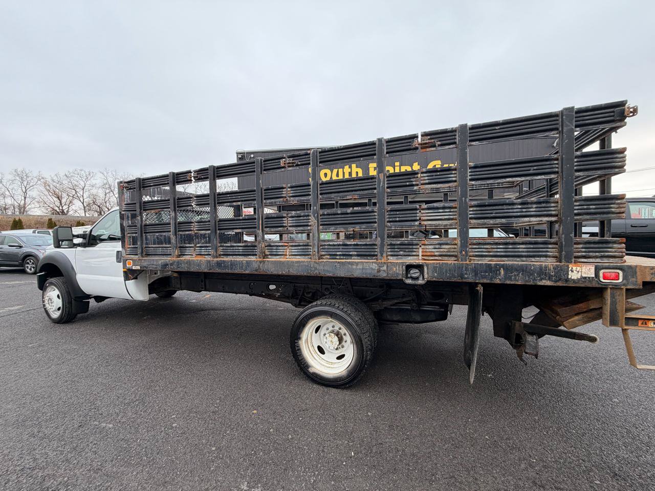 Used 2016 Ford F550 2WD Regular Cab Super Duty image 8