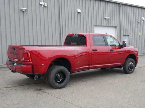 New 2026 RAM 3500 Big Horn AWD/4WD image 9