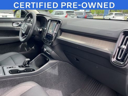 Certified 2024 Volvo XC40 B5 Core AWD/4WD image 20