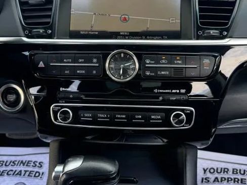Used 2015 Kia K900 Premium RWD image 29