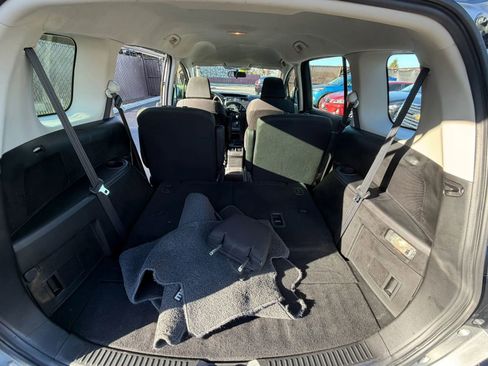 Used 2015 MAZDA MAZDA5 Sport image 11