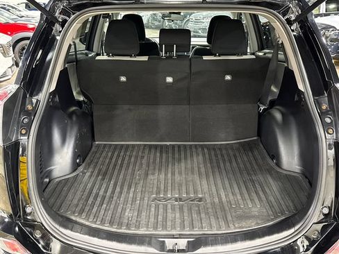 Used 2018 Toyota RAV4 XLE w/ Plus Extra Value Package AWD/4WD image 26