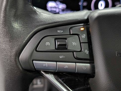 Used 2021 Cadillac Escalade Sport w/ Driver Assist Tech Package image 39