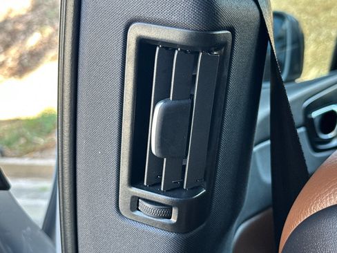 Certified 2023 Volvo XC60 B5 Plus w/ Climate Package FWD image 14