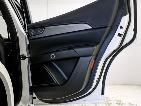 Used 2023 Maserati Grecale GT image 48