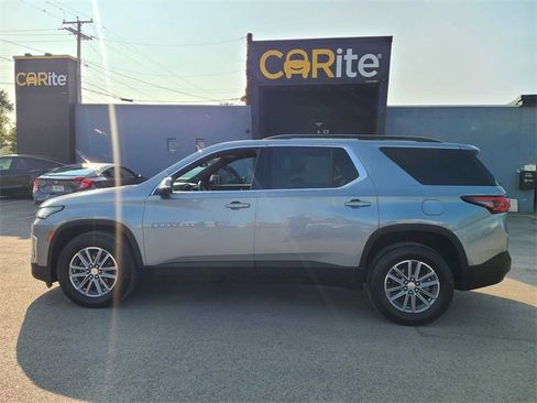 Used 2023 Chevrolet Traverse LT image 11