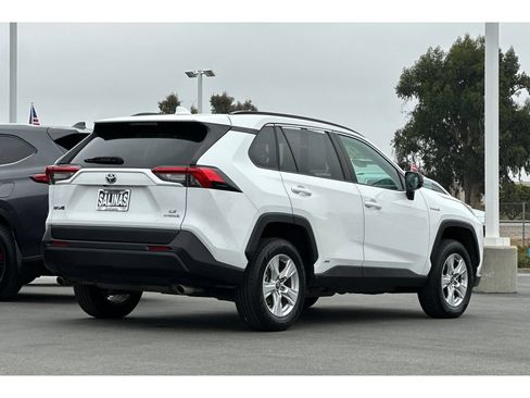 Certified 2020 Toyota RAV4 LE AWD/4WD image 4