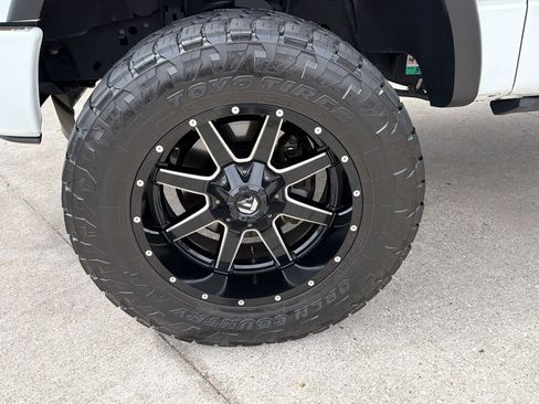 Used 2014 Ford F150 FX4 w/ Equipment Group 402A Luxury AWD/4WD image 11