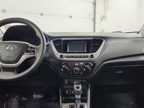 Used 2018 Hyundai Accent SE image 25