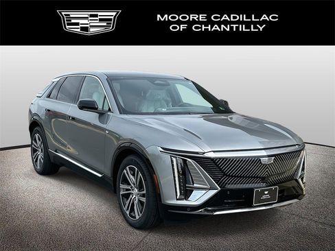 New 2025 Cadillac Lyriq Luxury image 1