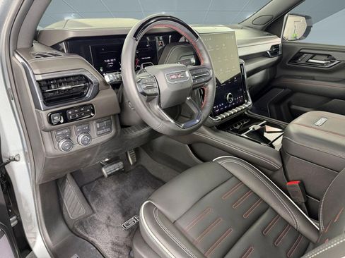 Used 2025 GMC Yukon AT4 Ultimate w/ LPO, Floor Liner Package AWD/4WD image 4