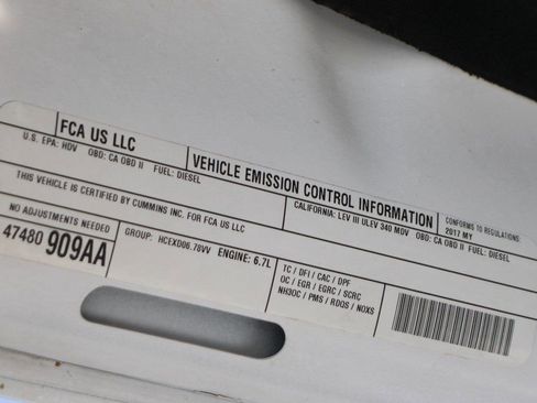 Used 2017 RAM 2500 SLT image 13