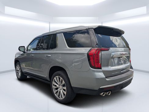 Used 2023 GMC Yukon Denali AWD/4WD image 5