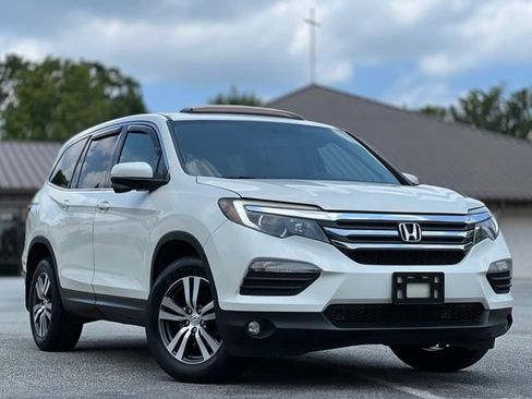 Used 2018 Honda Pilot EX-L image 3