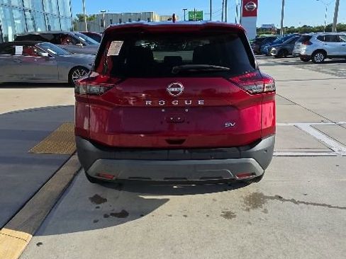 Used 2023 Nissan Rogue SV FWD image 5