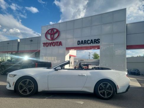 Used 2024 Ford Mustang Premium RWD image 5