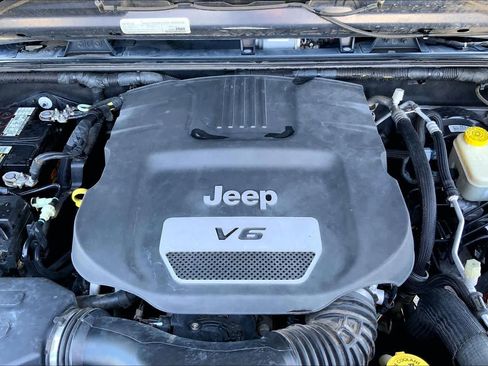 Used 2017 Jeep Wrangler Unlimited Sport w/ Quick Order Package 24S AWD/4WD image 30