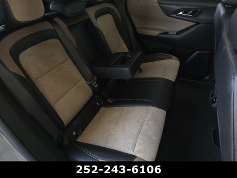 Used 2025 Chevrolet Equinox ACTIV w/ Safety and Technology Package FWD image 38