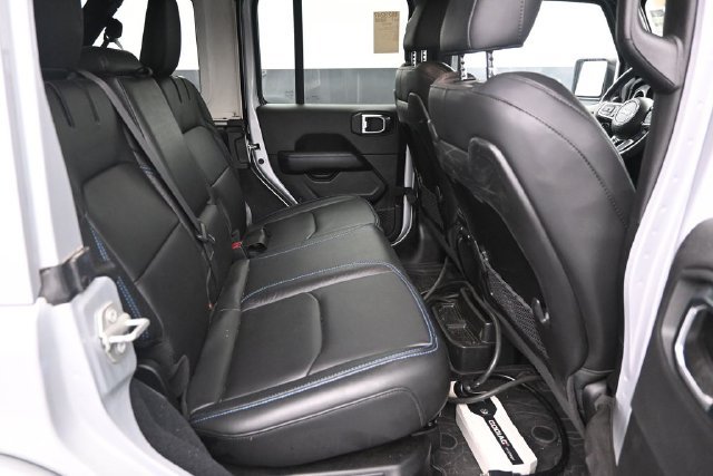 Used 2024 Jeep Wrangler High Altitude AWD/4WD image 24