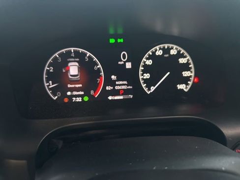 Used 2023 Honda HR-V EX-L image 11