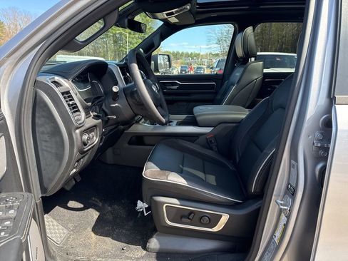 New 2026 RAM 1500 Laramie w/ Night Edition AWD/4WD image 19