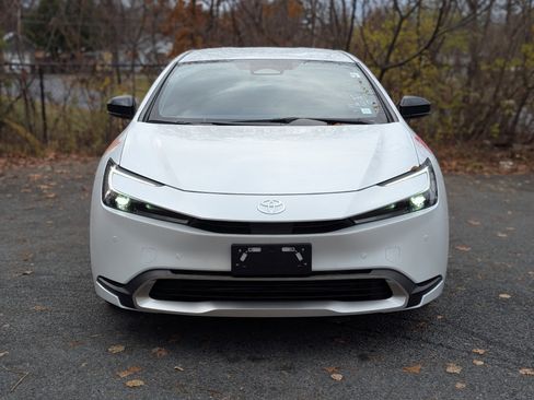 New 2026 Toyota Prius Plug-In Hybrid image 15