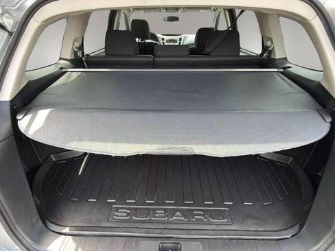 Used 2012 Subaru Outback 2.5i Premium w/ All-Weather Pkg AWD/4WD image 18