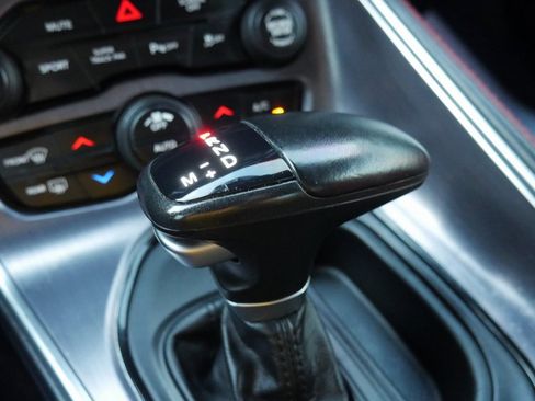 Used 2018 Dodge Challenger R/T Scat Pack image 19