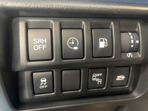 Used 2023 Subaru Crosstrek Hybrid image 9