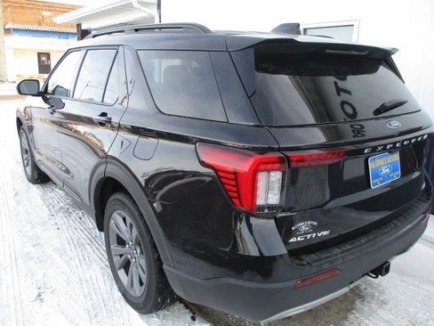 New 2026 Ford Explorer Active image 7