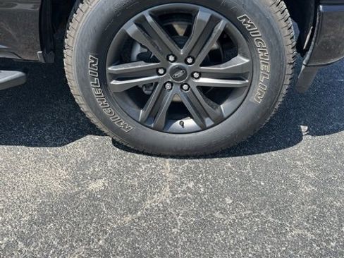 Used 2022 Ford F150 XLT w/ Equipment Group 302A High image 7