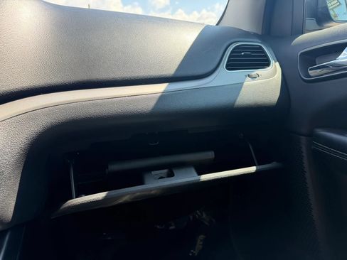 Used 2017 Dodge Journey Crossroad FWD image 31