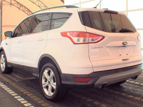 Used 2016 Ford Escape SE w/ Equipment Group 201A image 6