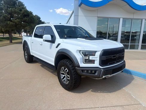 Used 2018 Ford F150 Raptor w/ Equipment Group 802A Luxury AWD/4WD image 2