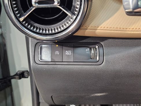 Used 2026 Chevrolet Equinox ACTIV FWD image 25