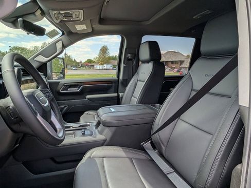 New 2026 GMC Sierra 3500 Denali w/ Denali Reserve Package AWD/4WD image 42