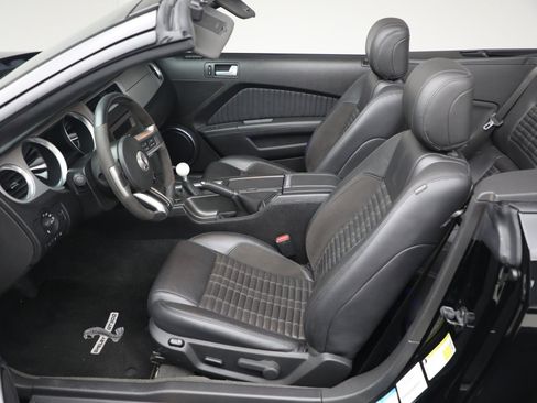 Used 2013 Ford Mustang Shelby GT500 RWD image 13