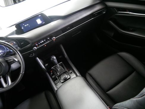 Used 2024 MAZDA MAZDA3 s FWD image 11