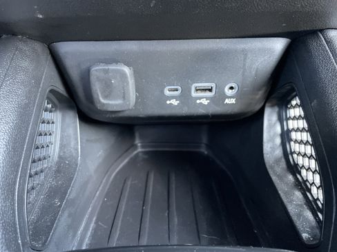 Certified 2023 Chevrolet TrailBlazer ACTIV w/ Sun and Liftgate Package FWD image 34