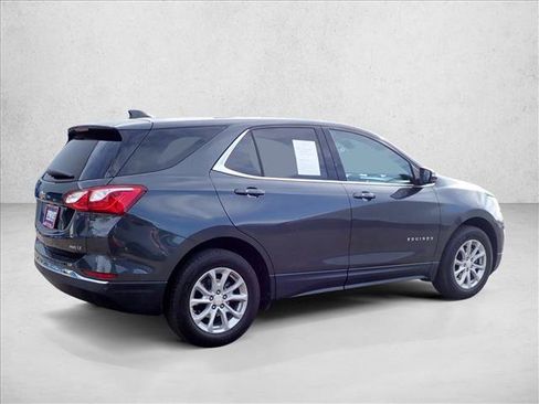 Used 2019 Chevrolet Equinox LT w/ Driver Convenience Package AWD/4WD image 4