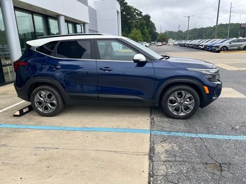Used 2024 Kia Seltos S FWD image 3