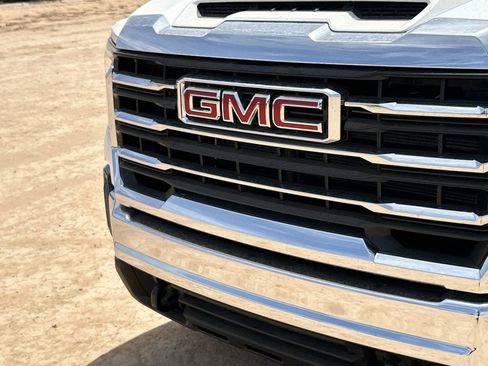 New 2026 GMC Sierra 3500 SLE w/ SLE Convenience Package RWD image 28