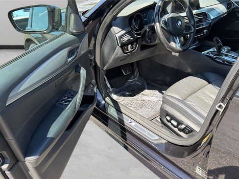Used 2018 BMW 530e xDrive w/ M Sport Package 2 AWD/4WD image 24