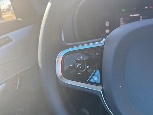 Certified 2023 Volvo XC60 B5 Plus w/ Protection Package Premier image 25