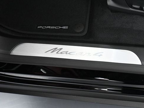 New 2026 Porsche Macan 4 Electric AWD/4WD image 16