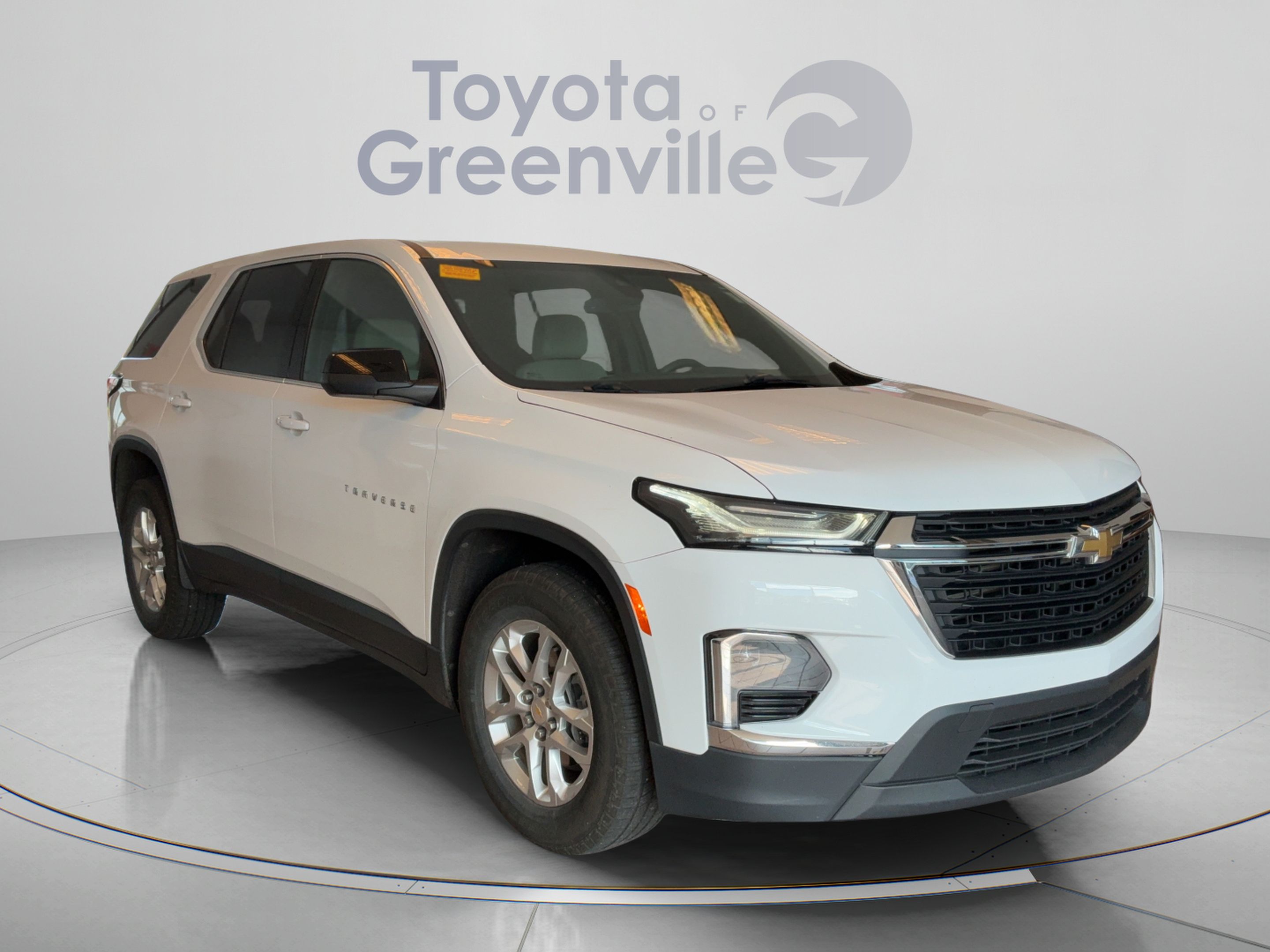 Used 2022 Chevrolet Traverse LS FWD image 8